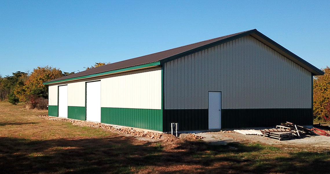 Steel garage kits and steel buildings for farms from Worldwide Steel Buildings.