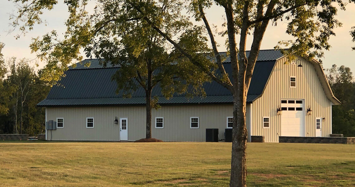 Tunnel Creek Vineyards Gambrel Exterior