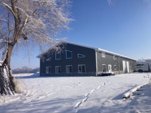 01 Dawson Trail Barndo